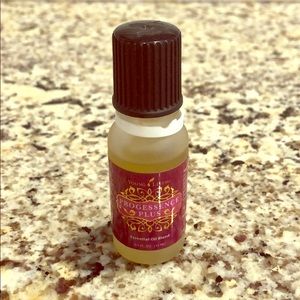 Young Living Progessence Essential Oil Roll-On